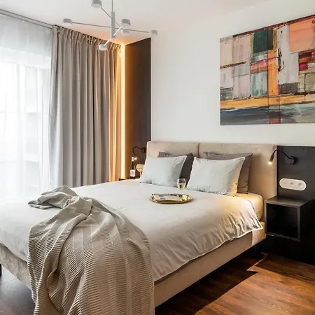 Apartamenty-Wroc Ksiecia Witolda By The River Wroclaw Exterior photo